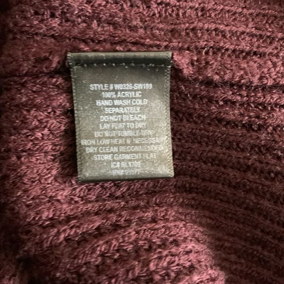 Sanctuary Cold Shoulder Sweater - Picture 4 of 6